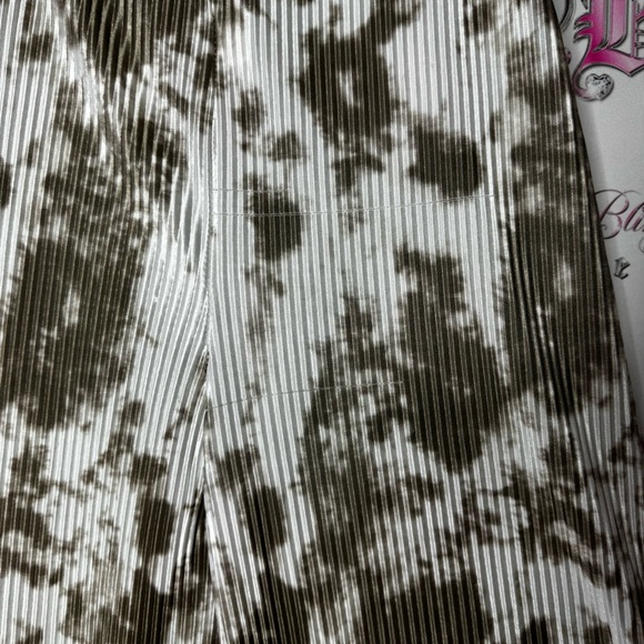 Casa Donna pants pleated tie dye white green stretchy flare leg shimmer fabric - Picture 8 of 13